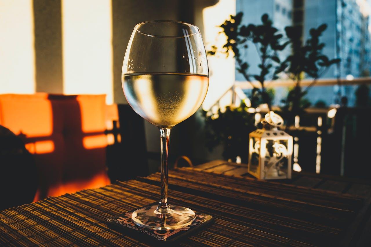Vino blanco: características y cómo maridar – Wine.com.mx